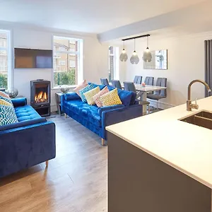 Host & - Sandside House , Saltburn-by-the-Sea United Kingdom